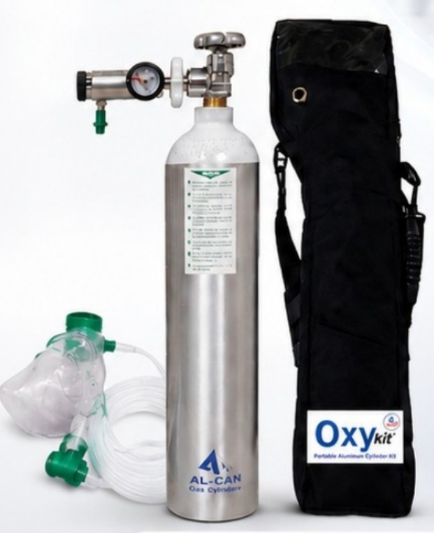 OxyKit portable oxygen kit — aluminium cylinder, carry bag, regulator and mask